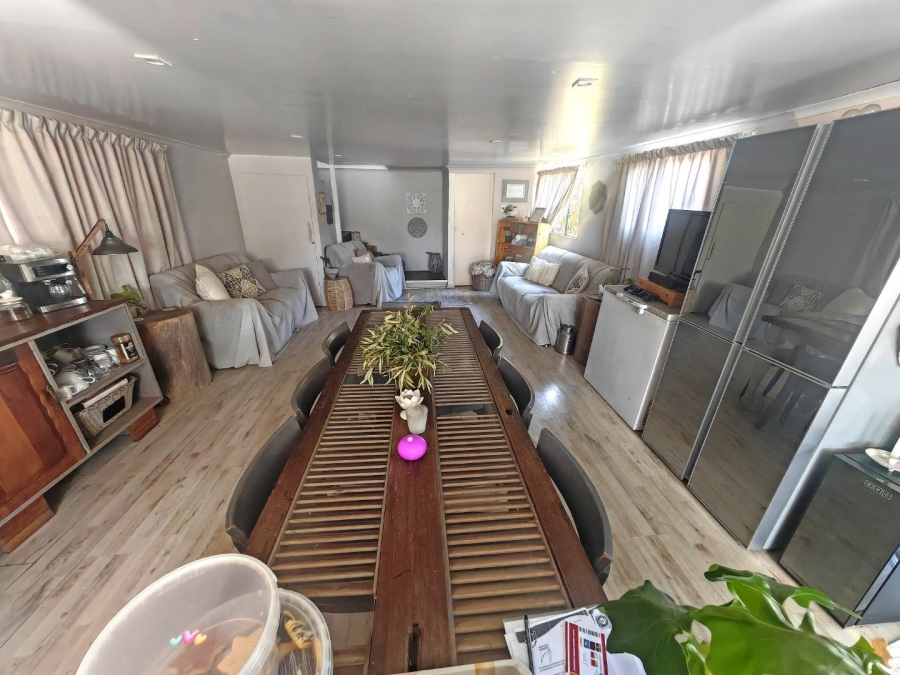 8 Bedroom Property for Sale in Fleurdal Free State